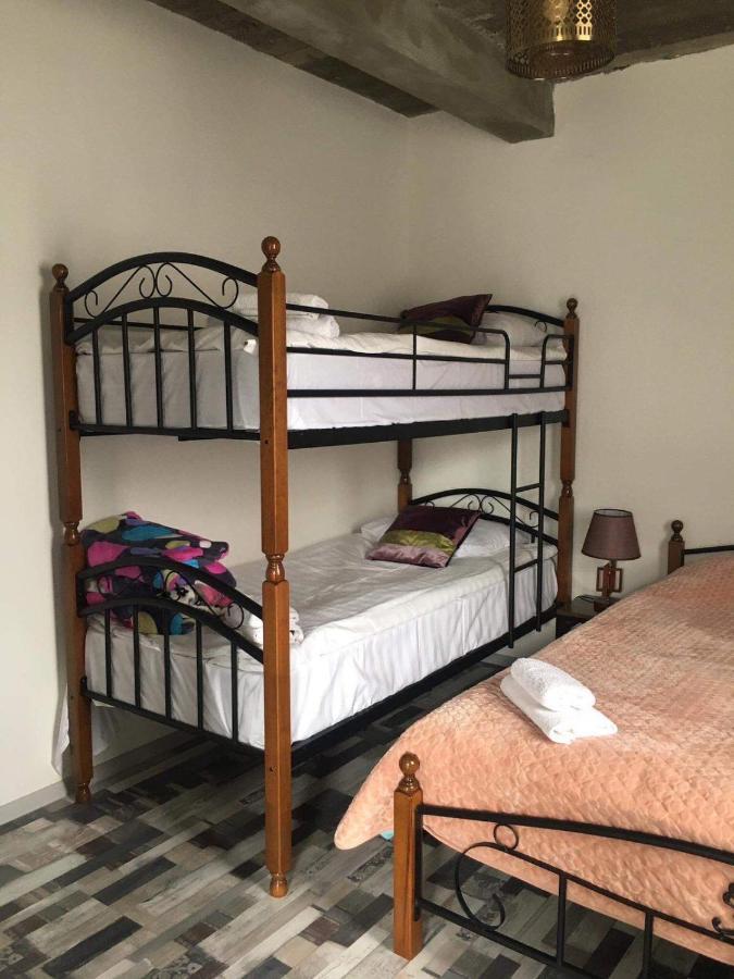 Verona Apartment Dushet'i Luaran gambar